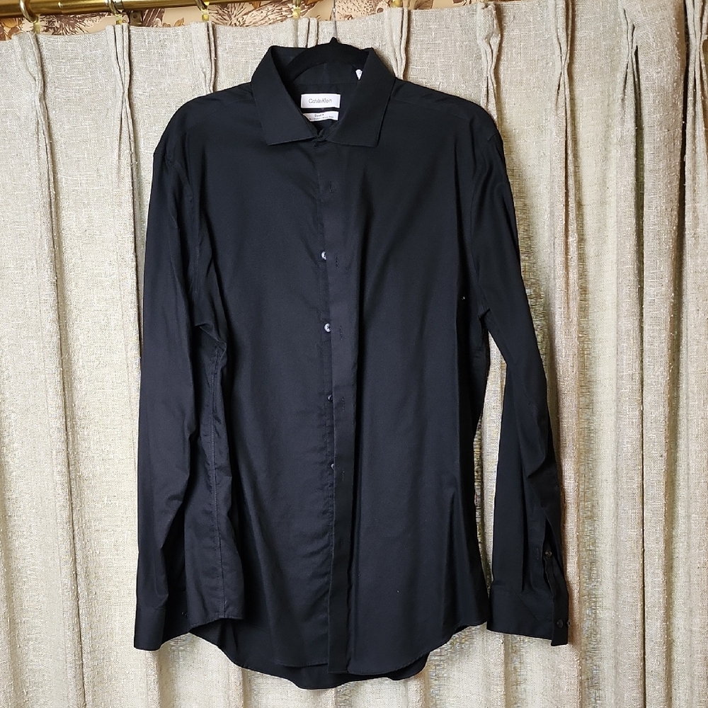 Calvin Klein Men's Dress Shirt